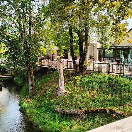 Meuble De Tourisme Au Coeur Du Village A Aramits , Haut Bearn Eksteriør billede