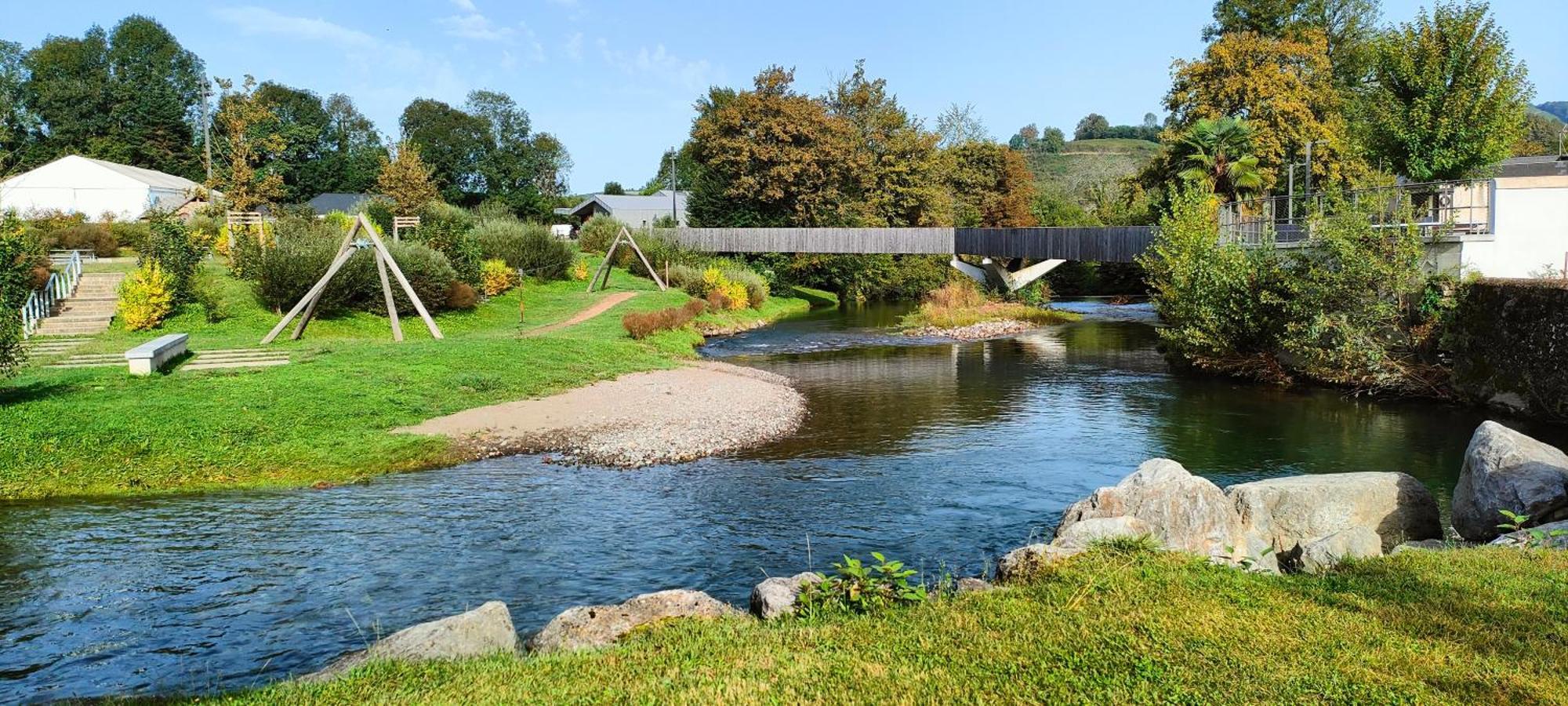Meuble De Tourisme Au Coeur Du Village A Aramits , Haut Bearn Eksteriør billede